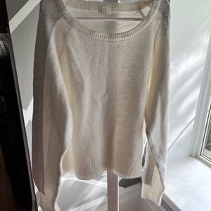 White long sleeve sweater